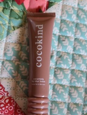 Cocokind Ceramide Lip Blur Balm — Nude Brown